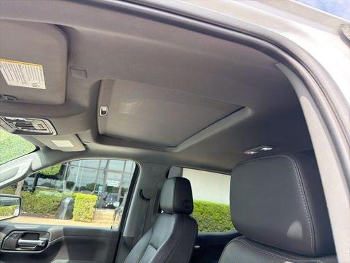 Pearl 2022 Chevrolet Silverado 1500 Limited LTZ