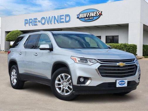 Silver Ice Metallic 2020 Chevrolet Traverse LT Leather