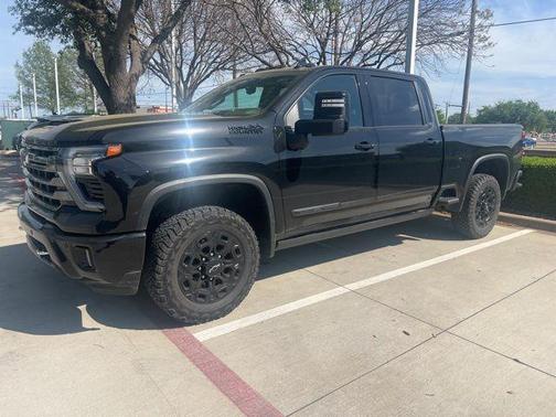 Black 2024 Chevrolet Silverado 2500 High Country
