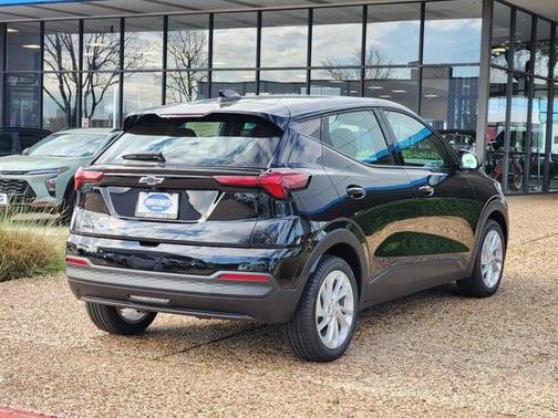 Mosaic Black Metallic 2027 Chevrolet Bolt LT