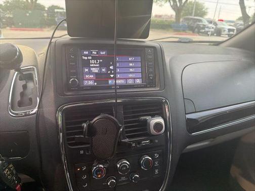 Onyx Black 2019 Dodge Grand Caravan SXT