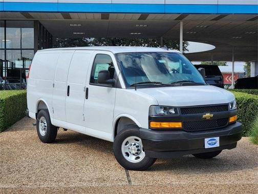 2025 Chevrolet Express 2500 Work Van