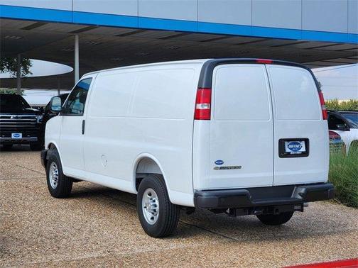2025 Chevrolet Express 2500 Work Van