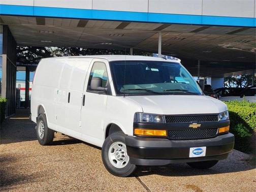 2025 Chevrolet Express 3500 Work Van