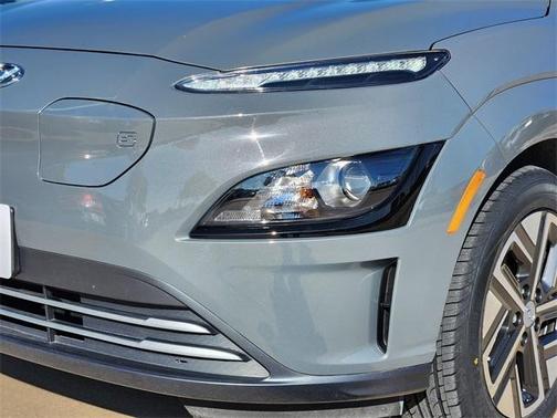2023 Hyundai KONA EV SE