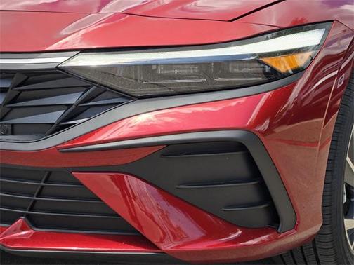 2025 Hyundai ELANTRA HEV SEL Sport