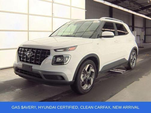 Lunar White 2025 Hyundai VENUE SEL