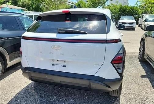 2024 Hyundai KONA SE