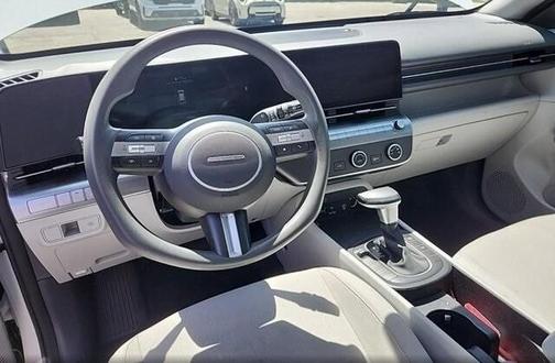 2024 Hyundai KONA SE