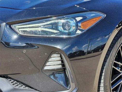 2021 Genesis G70 2.0T