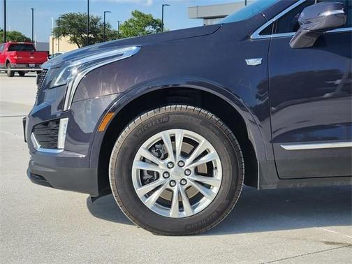 2024 Cadillac XT5 Luxury