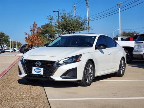 2023 Nissan Altima 2.0 SR