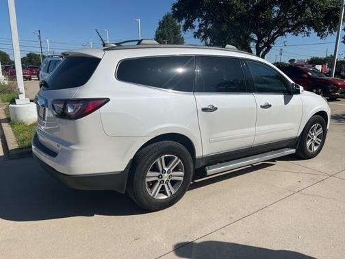 2017 Chevrolet Traverse 2LT