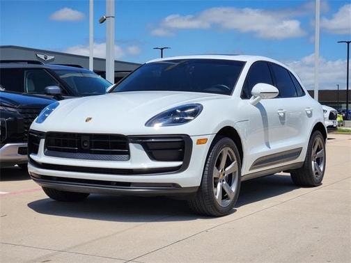 2024 Porsche Macan Base