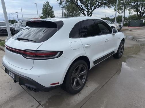 2024 Porsche Macan Base