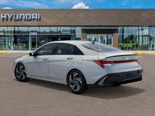 2025 Hyundai ELANTRA HEV SEL Sport