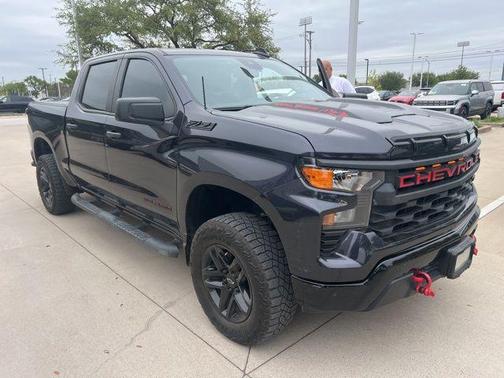 Dark Ash Metallic 2024 Chevrolet Silverado 1500 Custom Trail Boss