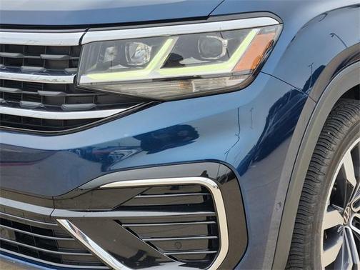 2022 Volkswagen Atlas Cross Sport 3.6L V6 SEL Premium R-Line