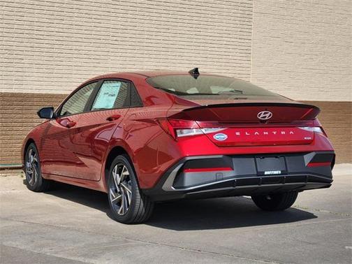 2025 Hyundai ELANTRA HEV SEL Sport
