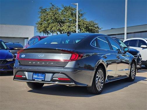 2023 Hyundai SONATA Hybrid Limited