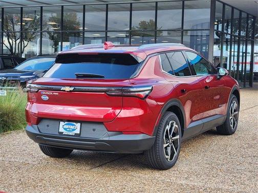 2026 Chevrolet Equinox EV LT 2