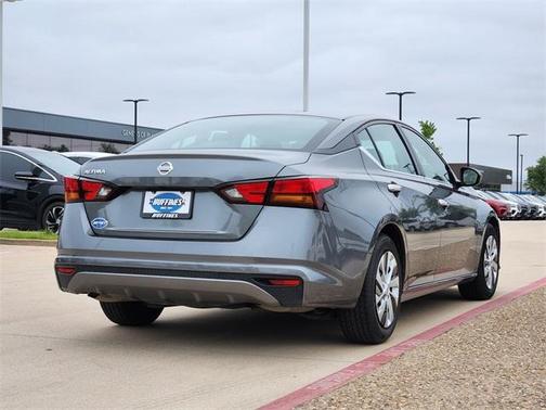 2022 Nissan Altima 2.5 S