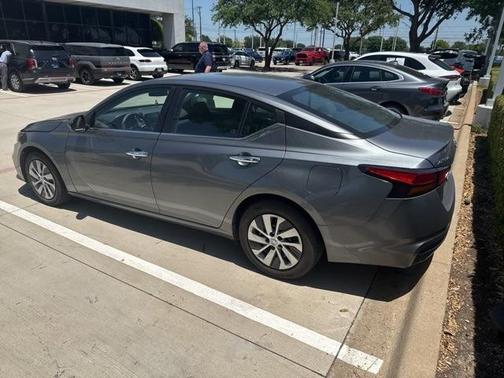 2022 Nissan Altima 2.5 S