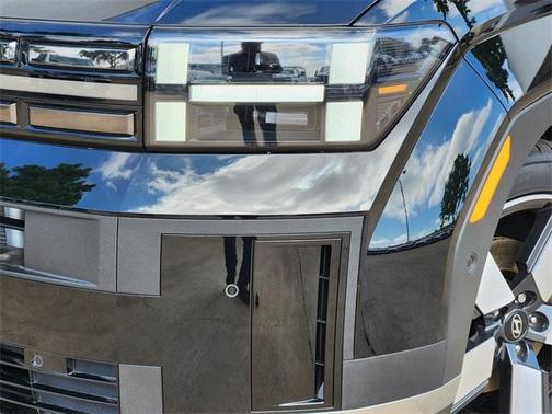2025 Hyundai SANTA FE Limited