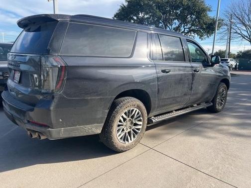 2025 Chevrolet Suburban Z71
