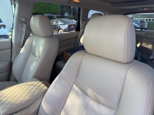 2018 Nissan Pathfinder Platinum