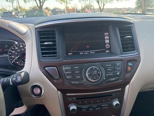 2018 Nissan Pathfinder Platinum