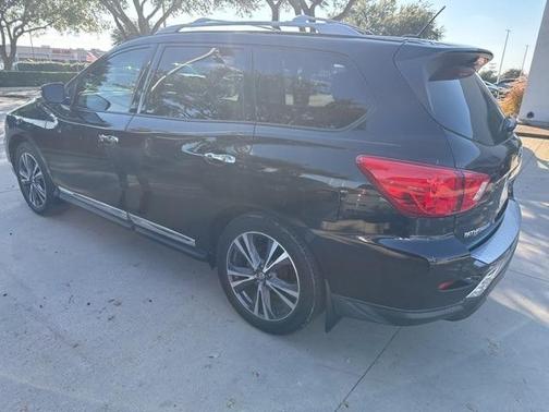 2018 Nissan Pathfinder Platinum