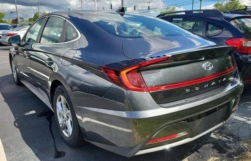 2022 Hyundai SONATA SE