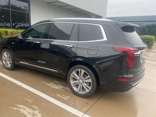 Stellar Black Metallic 2023 Cadillac XT6 Premium Luxury FWD