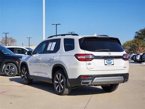 2023 Honda Pilot Touring