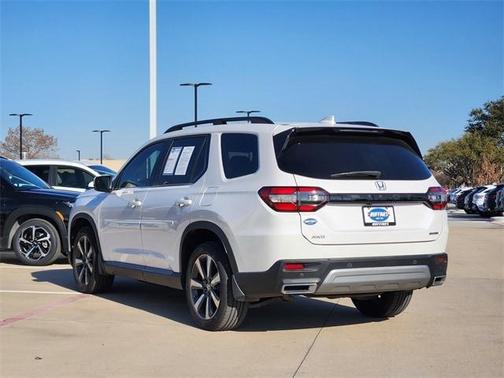 2023 Honda Pilot Touring