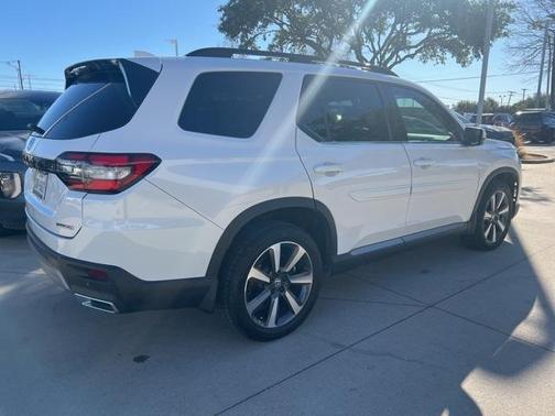 2023 Honda Pilot Touring
