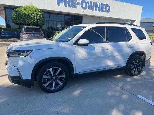 2023 Honda Pilot Touring