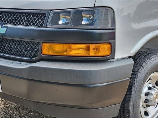 2025 Chevrolet Express 3500 Work Van