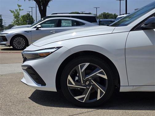 2025 Hyundai ELANTRA HEV SEL Sport