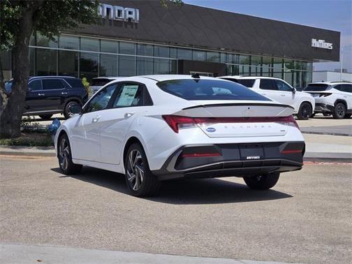 2025 Hyundai ELANTRA HEV SEL Sport