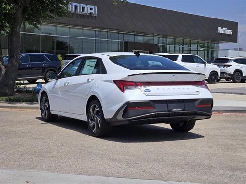 2025 Hyundai ELANTRA HEV SEL Sport