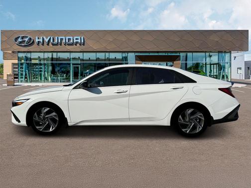 2025 Hyundai ELANTRA HEV SEL Sport