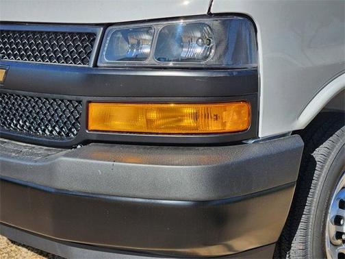 2025 Chevrolet Express 2500 Work Van