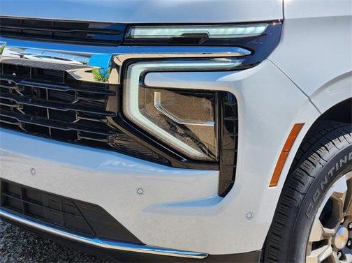 2025 Chevrolet Suburban LS