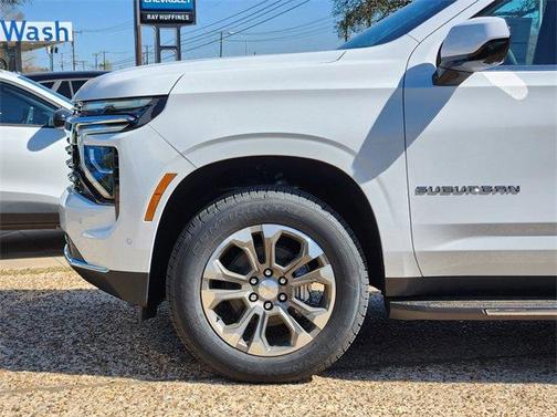 2025 Chevrolet Suburban LS