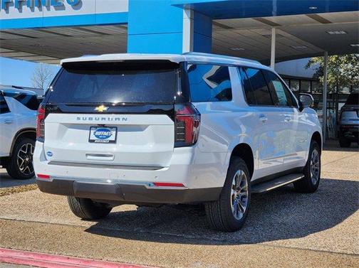 2025 Chevrolet Suburban LS