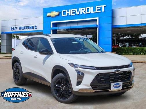 Summit White 2026 Chevrolet Trax ACTIV