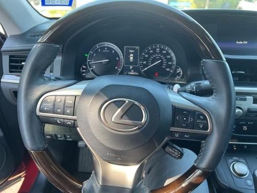 2017 Lexus ES 350 Base