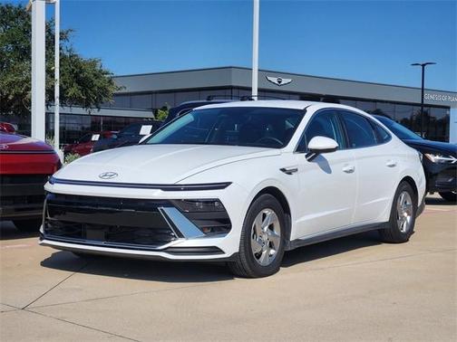 2025 Hyundai SONATA SE